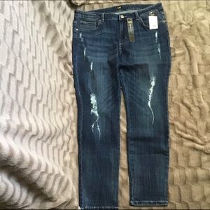 Lee Midrise Distressed Skinny Jeans NWT